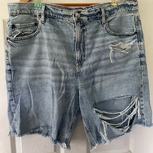American Eagle Skater Shorts NWT